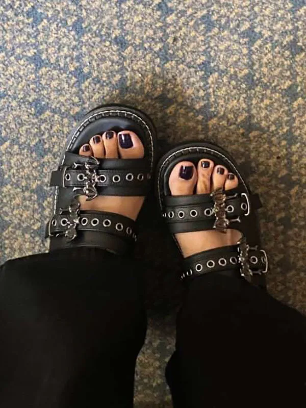 Amozae-Bat Double Buckle Platform Sandals