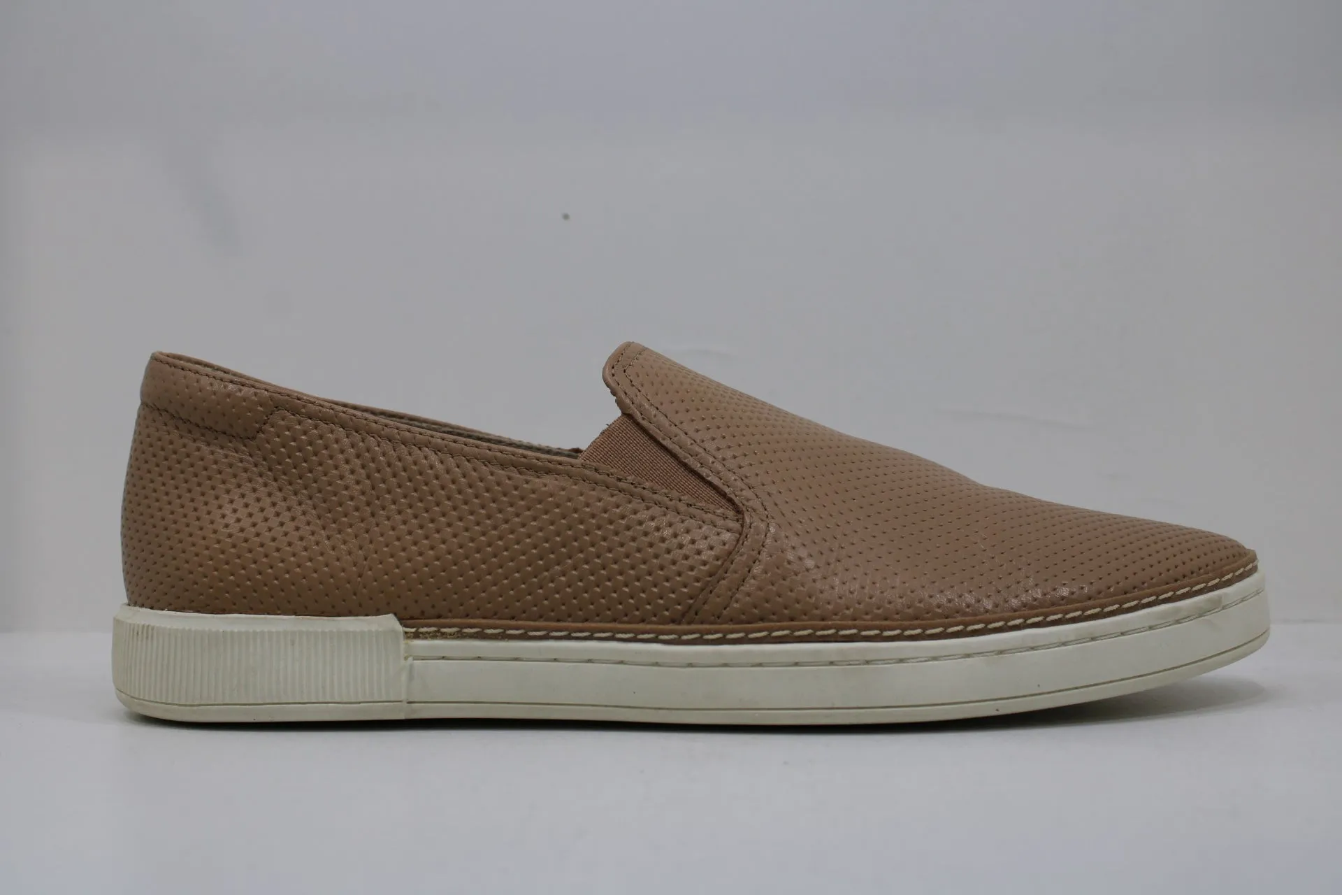 Naturalizer Womens Zola 3 Slip-ons Size 8 M