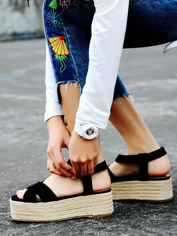 Pretty Strap Platform Sandals
