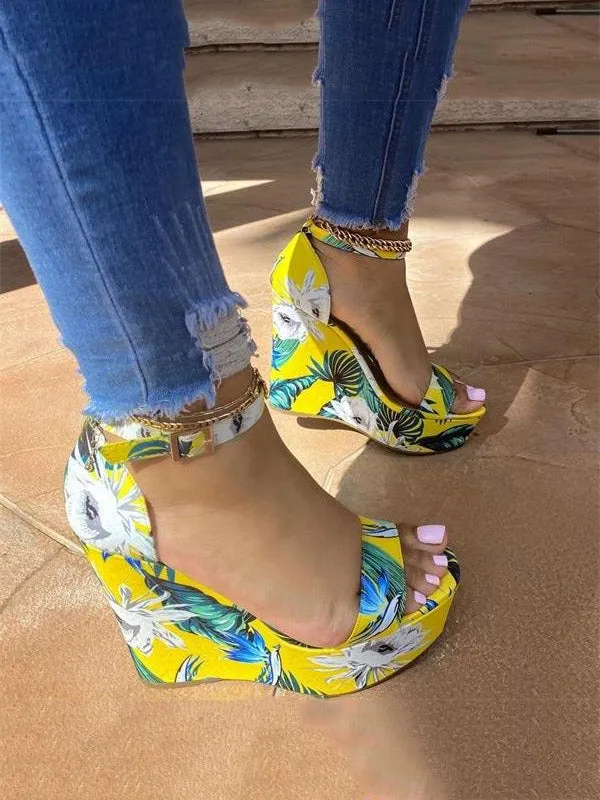 Toleet Printed Tropical Style Platform Sandals