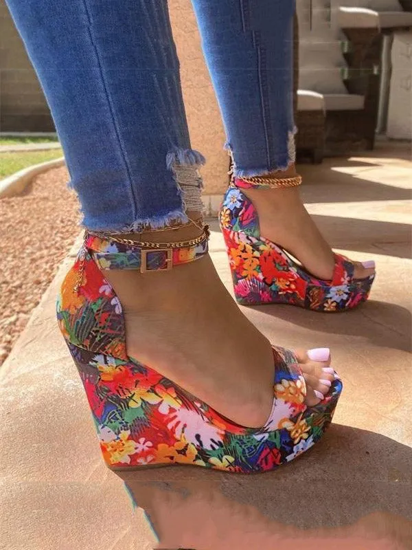 Toleet Printed Tropical Style Platform Sandals