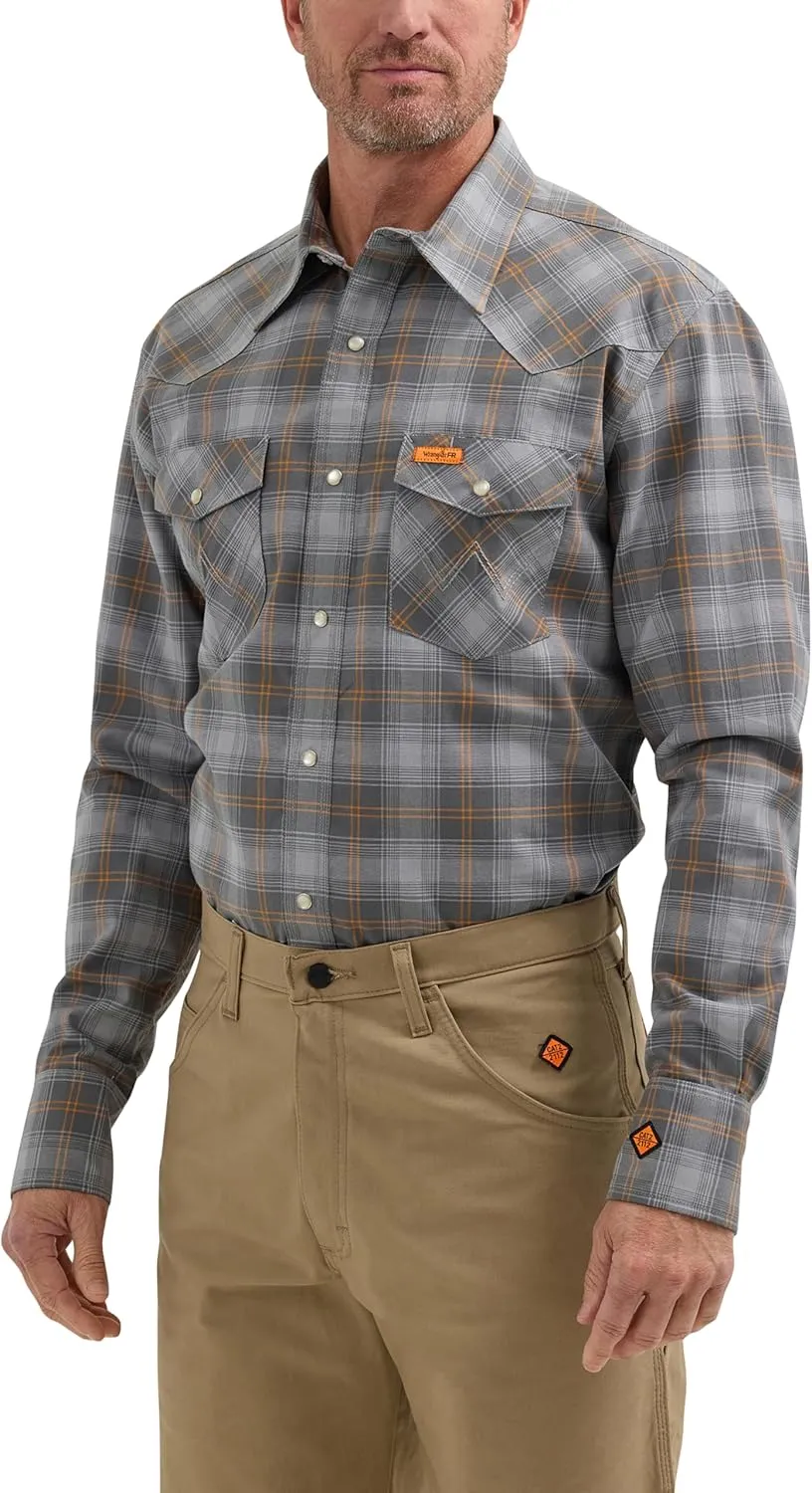 Wrangler Men's Sport Western Two Pocket Long Sleeve Snap Shirt